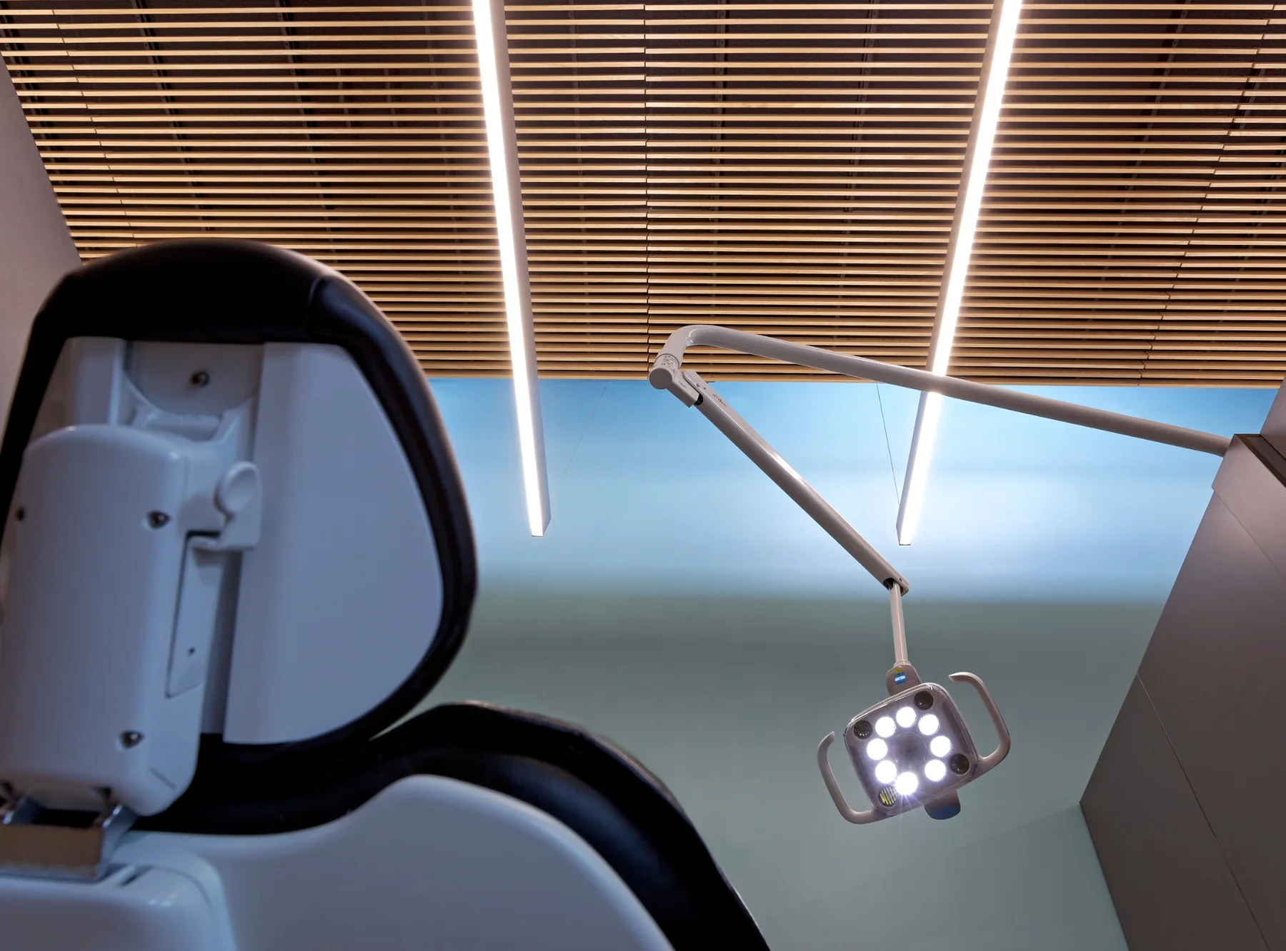 Dental chair